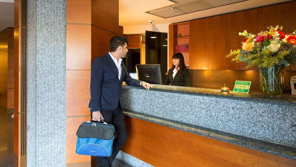 Hotel Milano Re - 시니셀로발사모 내부 사진