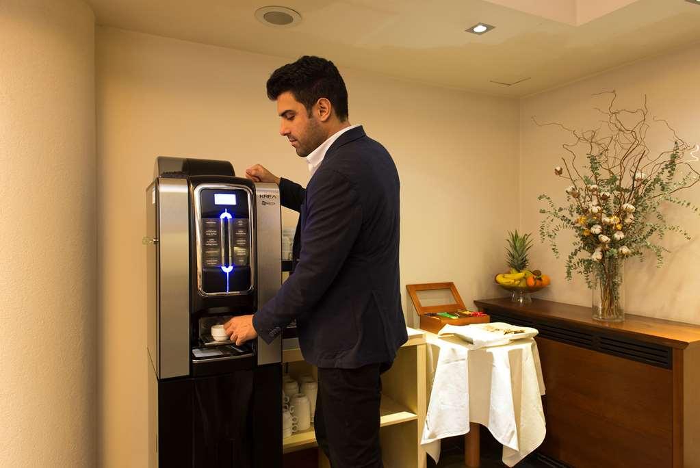 Hotel Milano Re - 시니셀로발사모 레스토랑 사진
