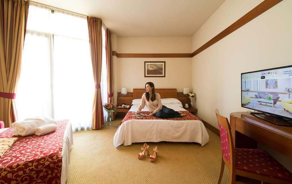 Hotel Milano Re - 시니셀로발사모 객실 사진