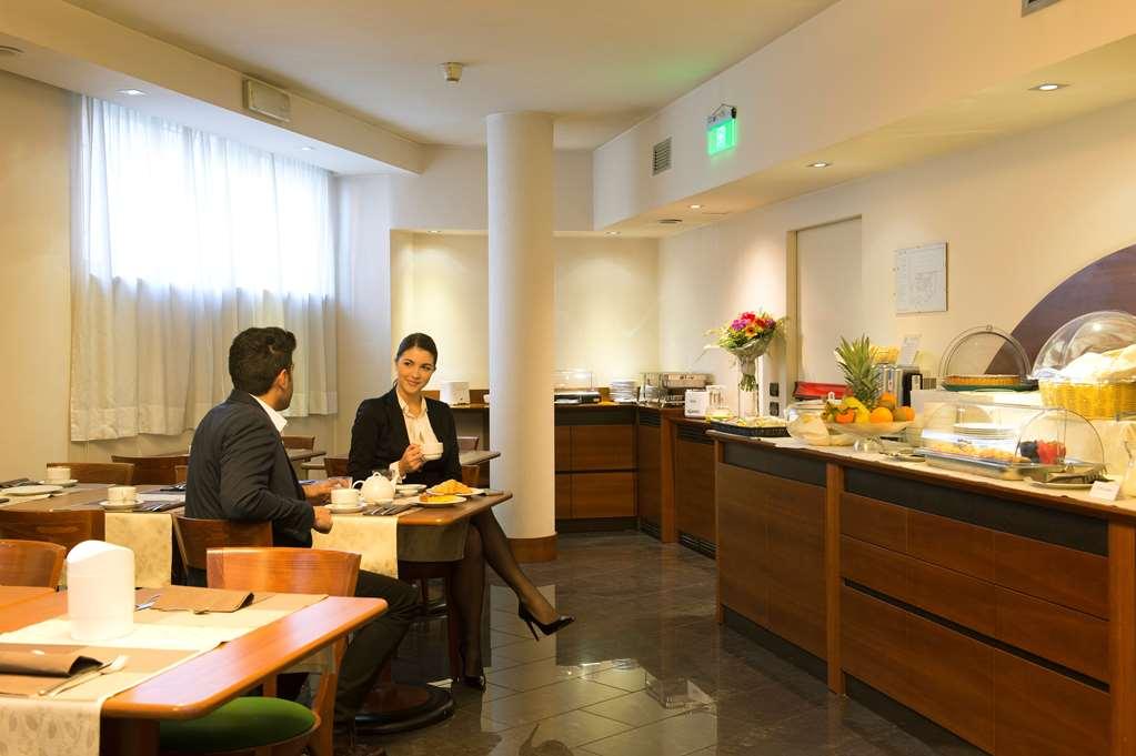 Hotel Milano Re - 시니셀로발사모 레스토랑 사진